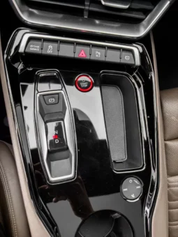 
										Audi e-tron GT full									