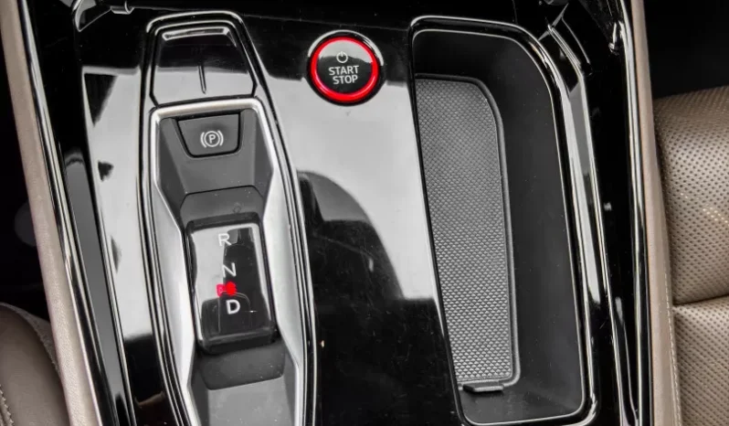 
								Audi e-tron GT full									