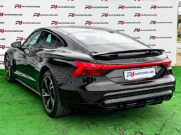 
										Audi e-tron GT full									