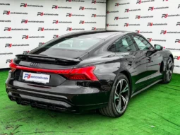 
										Audi e-tron GT full									