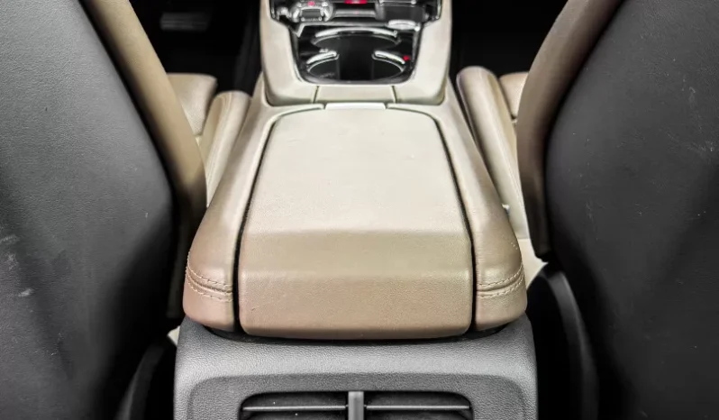 
								Audi e-tron GT full									