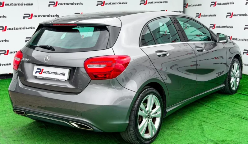 
								Mercedes-Benz A 180 full									