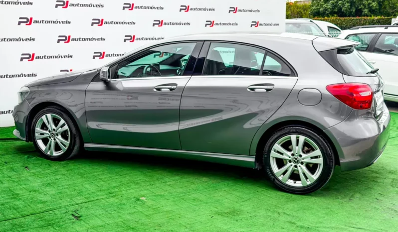
								Mercedes-Benz A 180 full									