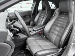 
										Mercedes-Benz A 180 full									