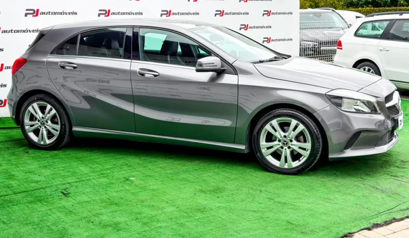 
								Mercedes-Benz A 180 full									