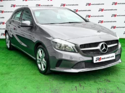 
										Mercedes-Benz A 180 full									
