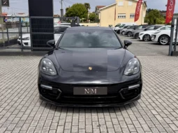 
										Porsche Panamera 4 E-Hybrid full									