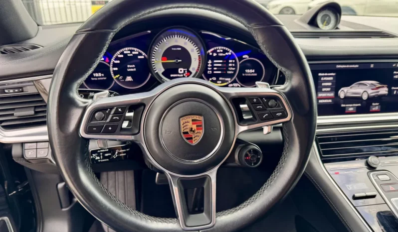 
								Porsche Panamera 4 E-Hybrid full									