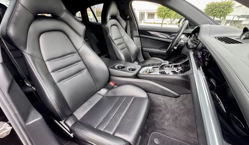 
								Porsche Panamera 4 E-Hybrid full									