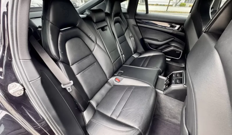 
								Porsche Panamera 4 E-Hybrid full									