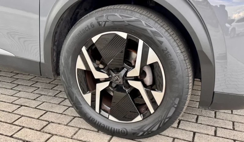 
								Peugeot 2008 1.2 PureTech Allure full									