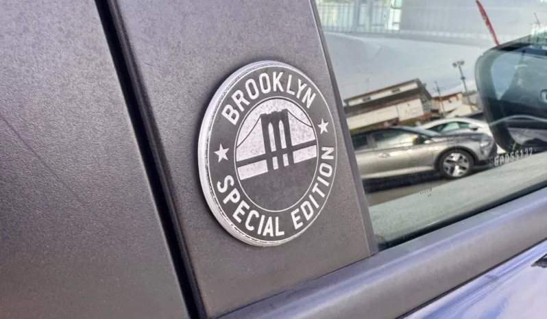 
								Jeep Renegade 1.6 MultiJet Brooklyn Special Edition full									