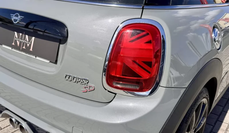 
								MINI 3 Portas Cooper SD Auto full									