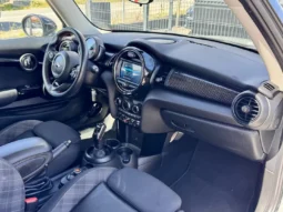 
										MINI 3 Portas Cooper SD Auto full									