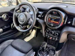 
										MINI 3 Portas Cooper SD Auto full									