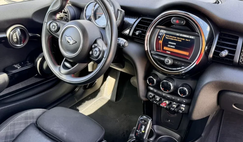 
								MINI 3 Portas Cooper SD Auto full									