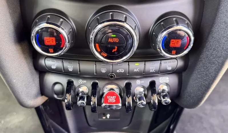 
								MINI 3 Portas Cooper SD Auto full									