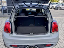 
										MINI 3 Portas Cooper SD Auto full									