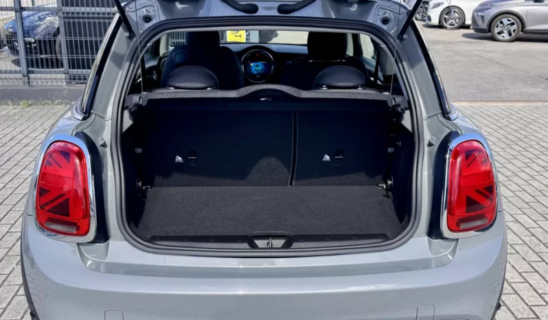 
								MINI 3 Portas Cooper SD Auto full									