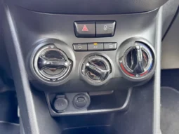 
										Peugeot 208 1.2 PureTech Signature full									