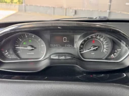 
										Peugeot 208 1.2 PureTech Signature full									