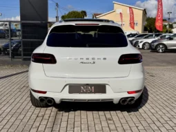 
										Porsche Macan S full									