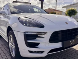 
										Porsche Macan S full									