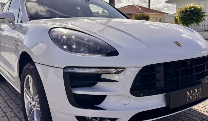 
								Porsche Macan S full									