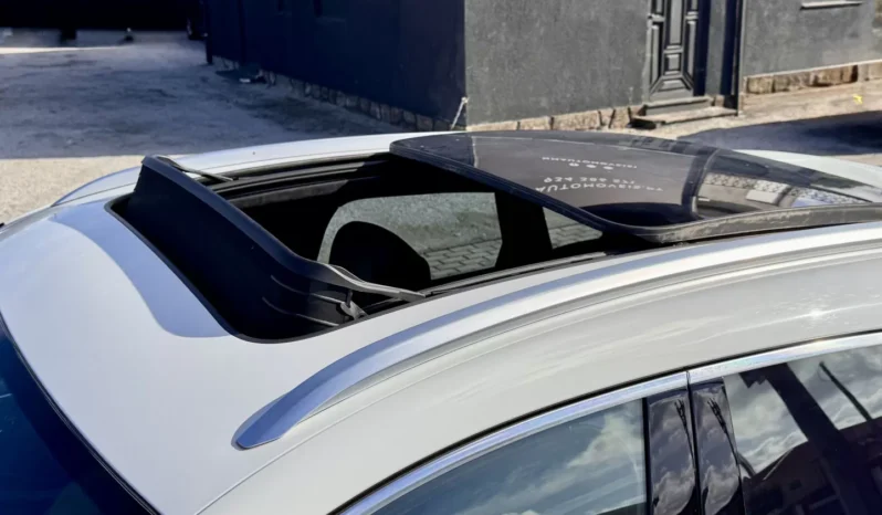 
								Porsche Macan S full									