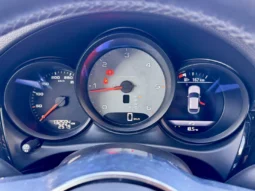 
										Porsche Macan S full									