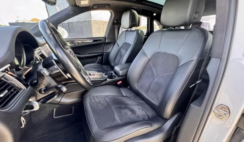 
								Porsche Macan S full									