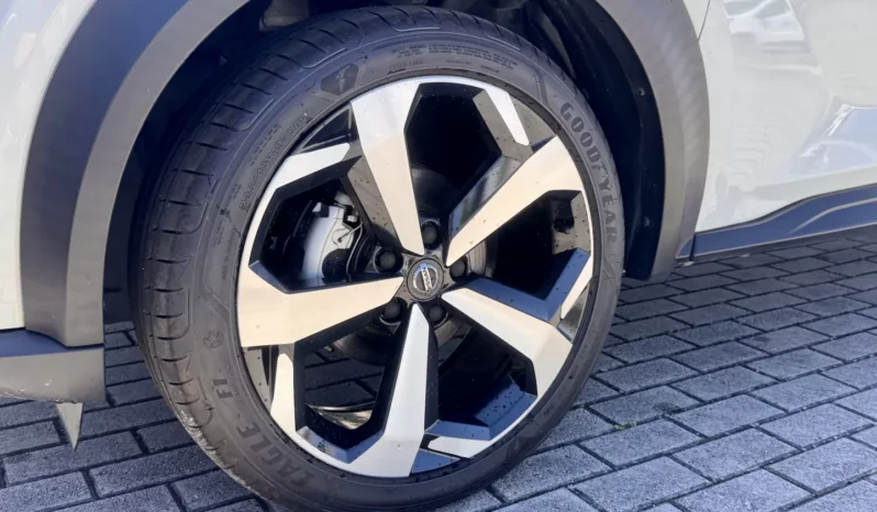 
								Nissan Juke 1.0 DIG-T Tekna full									