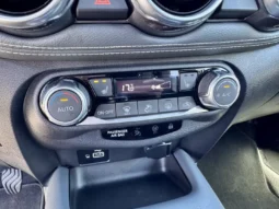 
										Nissan Juke 1.0 DIG-T Tekna full									