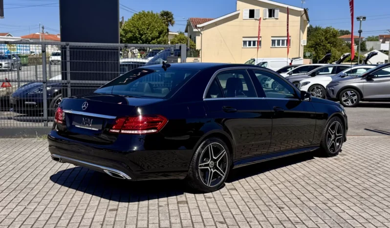 
								Mercedes-Benz E 250 BlueTEC Avantgarde Auto. full									