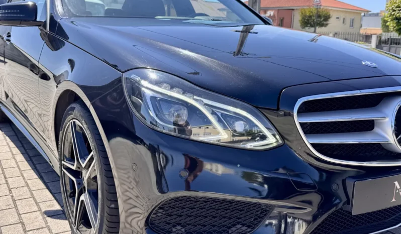 
								Mercedes-Benz E 250 BlueTEC Avantgarde Auto. full									