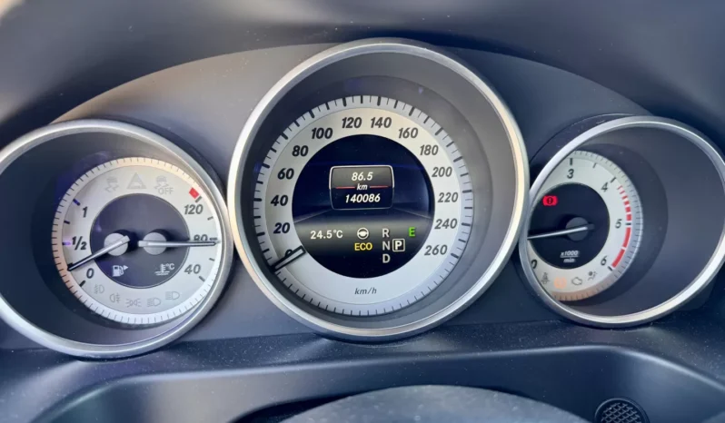 
								Mercedes-Benz E 250 BlueTEC Avantgarde Auto. full									