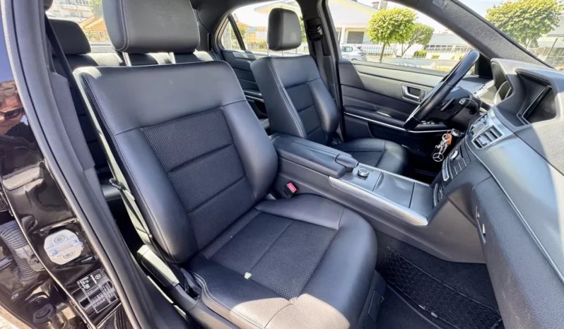 
								Mercedes-Benz E 250 BlueTEC Avantgarde Auto. full									