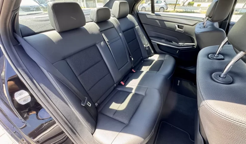 
								Mercedes-Benz E 250 BlueTEC Avantgarde Auto. full									
