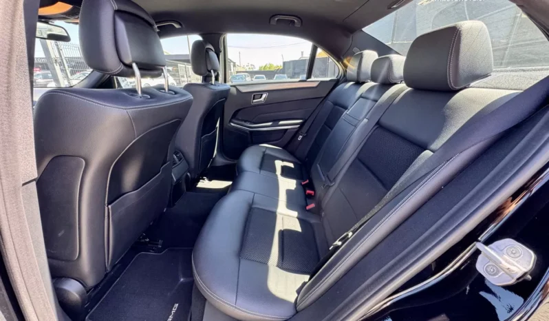 
								Mercedes-Benz E 250 BlueTEC Avantgarde Auto. full									