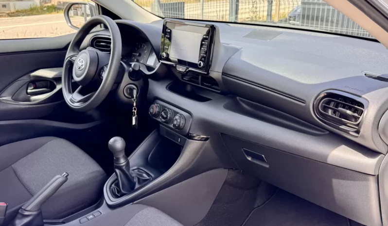 
								Toyota Yaris 1.0 VVT-i Comfort full									