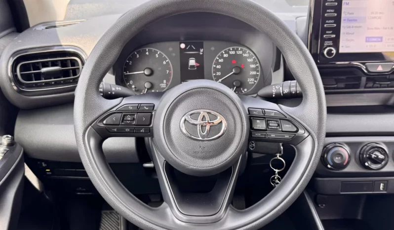 
								Toyota Yaris 1.0 VVT-i Comfort full									
