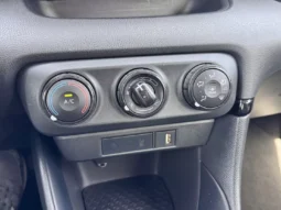 
										Toyota Yaris 1.0 VVT-i Comfort full									