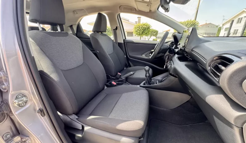 
								Toyota Yaris 1.0 VVT-i Comfort full									