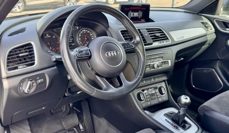 
								Audi Q3 2.0 TDI quattro Sport S tronic full									