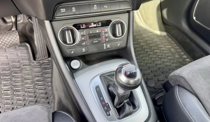 
								Audi Q3 2.0 TDI quattro Sport S tronic full									