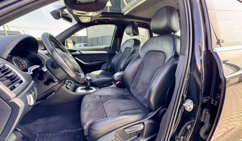 
								Audi Q3 2.0 TDI quattro Sport S tronic full									