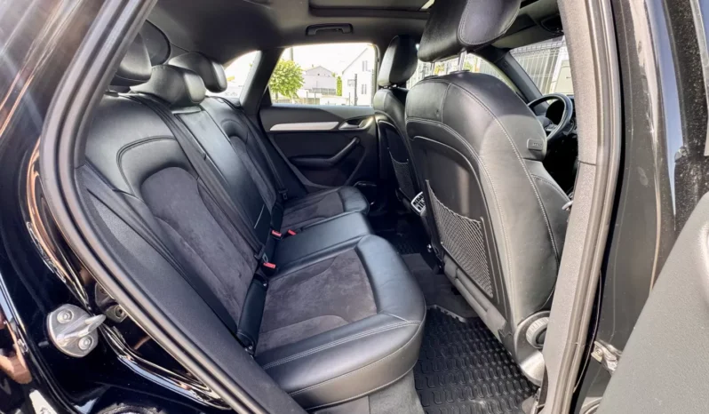 
								Audi Q3 2.0 TDI quattro Sport S tronic full									