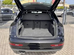 
										Audi Q3 2.0 TDI quattro Sport S tronic full									
