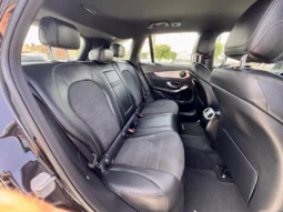 
										Mercedes-Benz GLC 250 d 4Matic 9G-TRONIC AMG Line full									