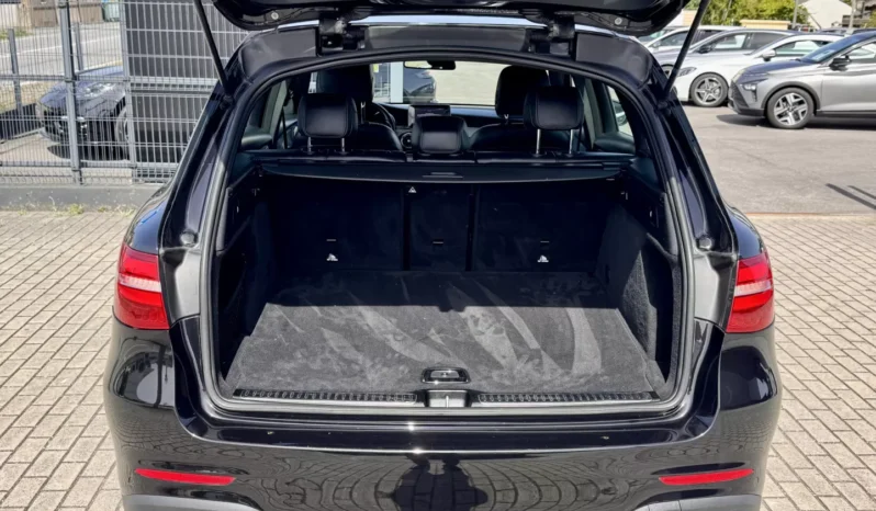 
								Mercedes-Benz GLC 250 d 4Matic 9G-TRONIC AMG Line full									